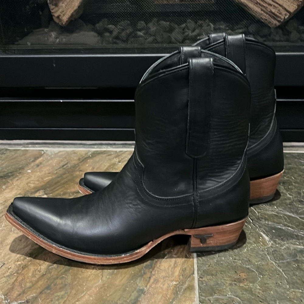 Lane Emma Jane Black Leather Booties Size 8.5